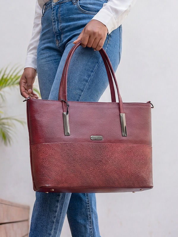 Home 12 City Walk Accessories